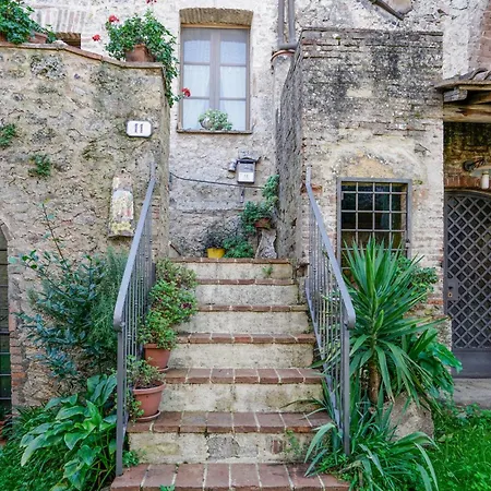 Daire In With House A Panoramic View Monticiano